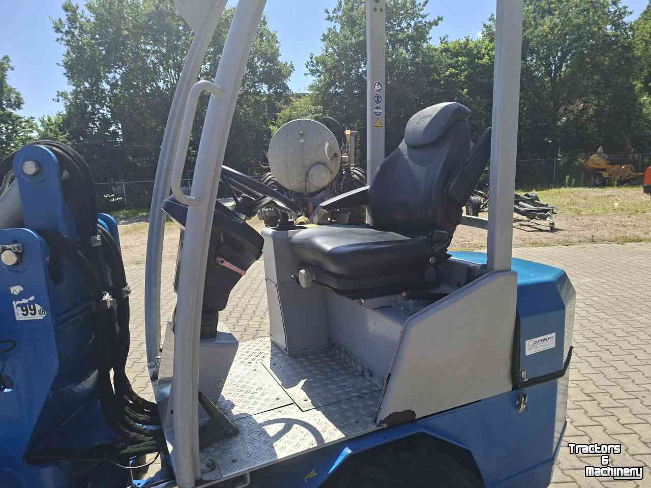 Wheelloader Quappen Q27 minishovel