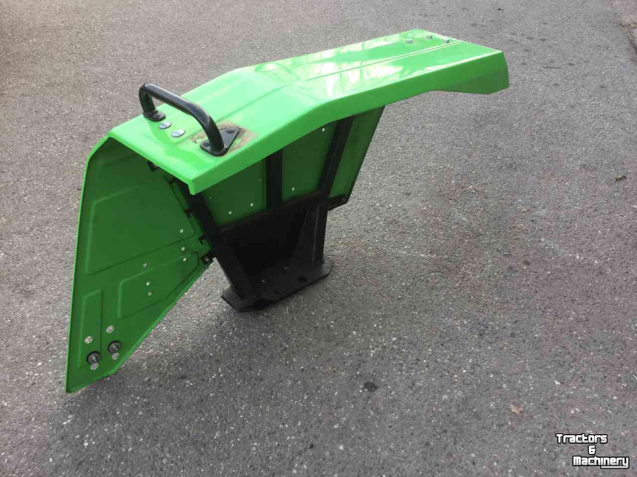 Other tractors and accessories Deutz-Fahr Spatborden