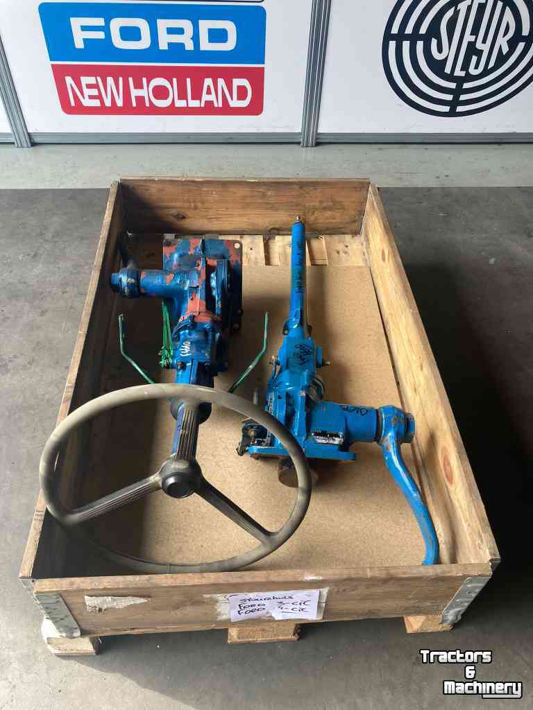 Used parts for tractors Ford Ford 3 en 4 cilinder
