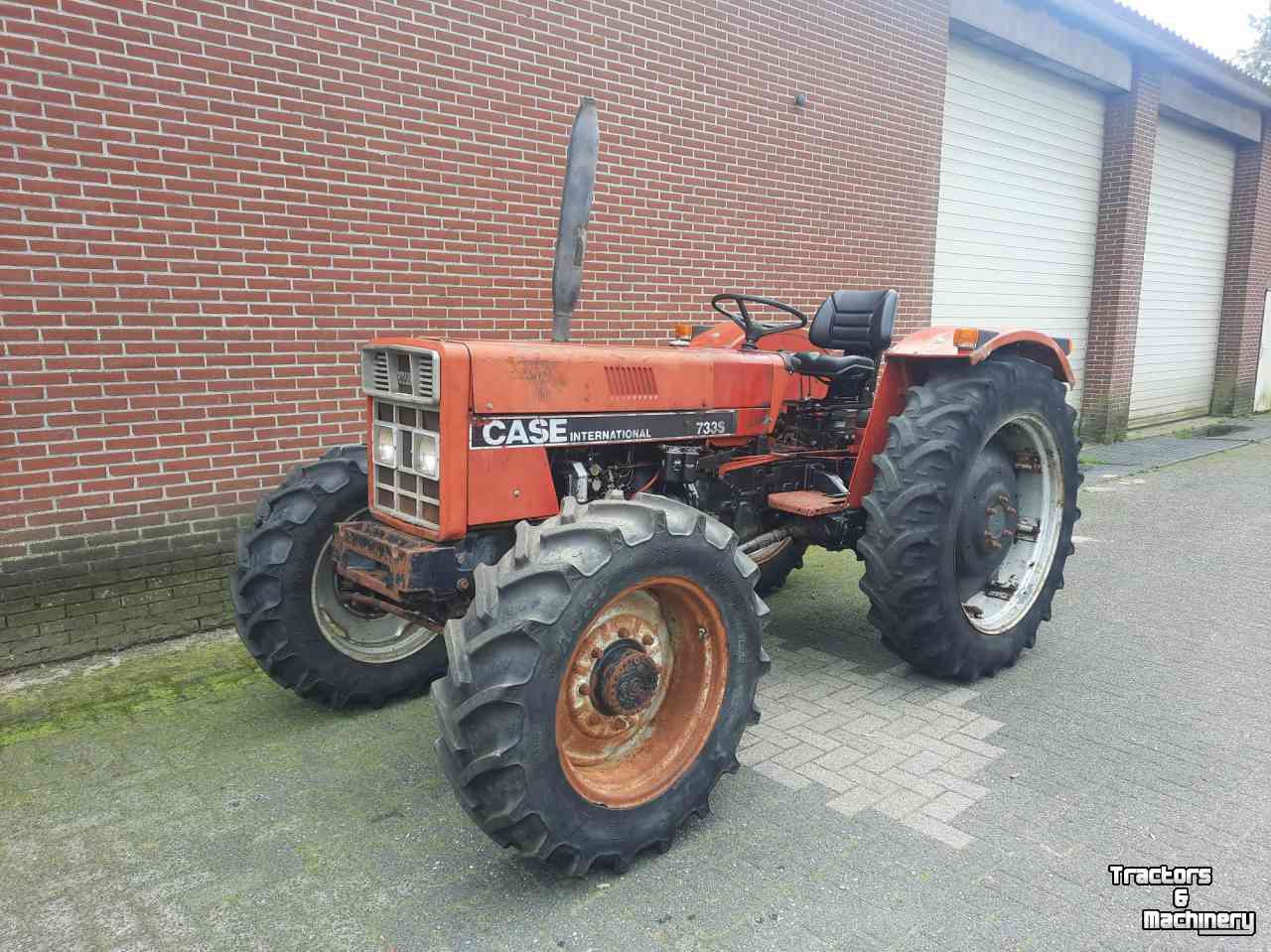 Tractor Case-IH 733 4wd