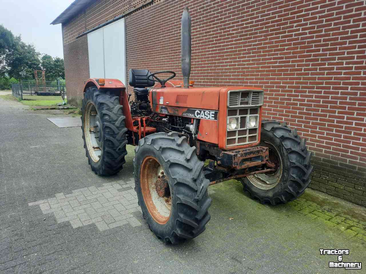 Tractor Case-IH 733 4wd