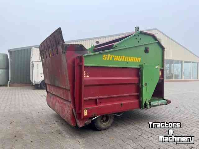 Silage-block distribution wagon Strautmann Strautmann UBVW blokkenwagen doseerwagen