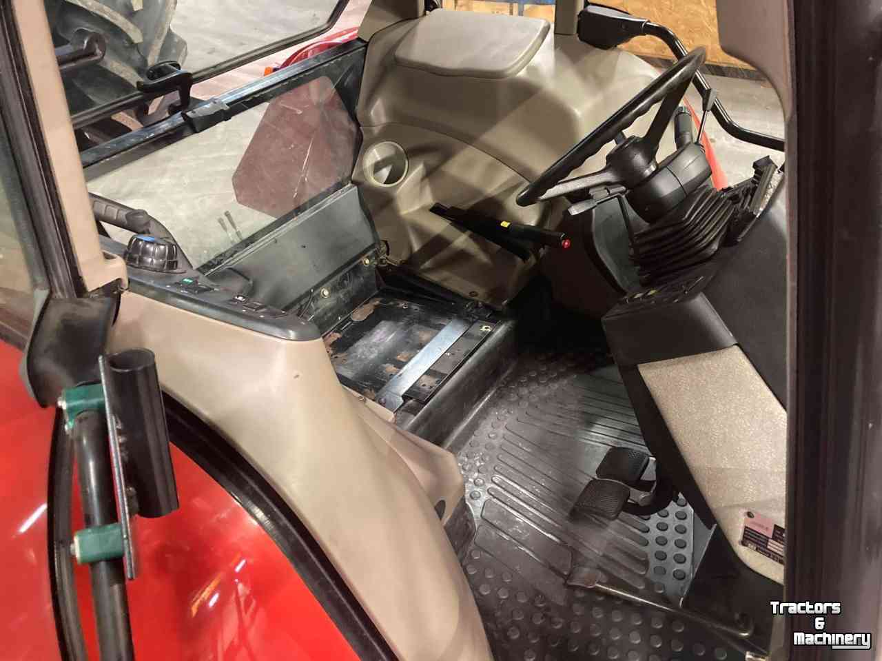 Used parts for tractors Case-IH Classic CVX