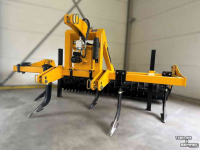 Deep subsoiler McConnel SHAKAERATOR bouwlandwoeler - vibratiewoeler