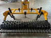 Deep subsoiler McConnel SHAKAERATOR bouwlandwoeler - vibratiewoeler
