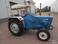 Tractor Ford 2000
