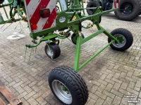 Tedder Krone KWT11.22/10 T Getrokken Cirkelschudder op Transportwielstel
