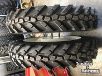 Wheels, Tyres, Rims & Dual spacers Alliance 270/95 R54 VF banden op velg