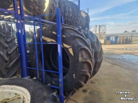 Wheels, Tyres, Rims & Dual spacers Vredestein 710/70R38 + 600/65R28 Traxion XXL