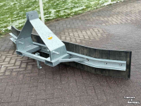 Rubber yard scraper  RUBBERSCHUIF 2.70 M CAT. II + LEPELINSTEEK