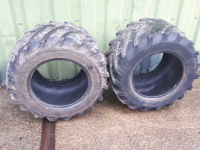 Wheels, Tyres, Rims & Dual spacers BKT 31x15.5-15