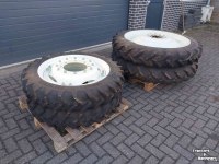 Wheels, Tyres, Rims & Dual spacers New Holland Cultuur wielen 230/95 R32  270/95 R44