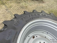 Wheels, Tyres, Rims & Dual spacers Trelleborg VF 710/60R42 TM1060 incl. velgen