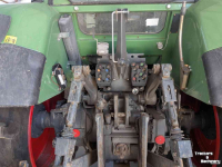 Tractor Fendt 718 com 3