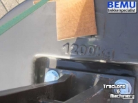 Frontweights  1200 KG gewichtenblok, frontgewicht