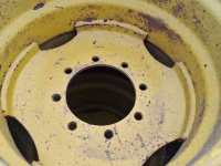 Wheels, Tyres, Rims & Dual spacers Trelleborg banden met velg / 700/50-26.5