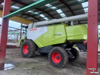 Combine Claas Tucano 570