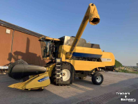 Combine New Holland CS6080