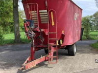 Vertical feed mixer BVL V-MIX 24 - 2 S Verticale Voermengwagen