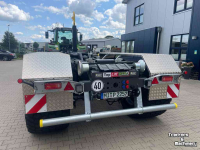 Hooked-arm carrier Toplift TH 2257 Haakarm