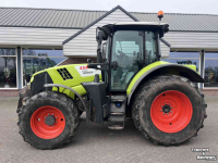 Tractor Claas Arion 610