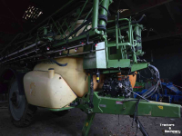 Fieldsprayer pull-type Amazone UX 5200 VELDSPUIT