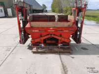Fertilizer spreader Kuhn AERO 1112