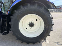 Tractor New Holland T6.145 Auto Command Stage V Tractor