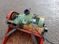 Conveyor  Opvoerelevator