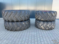 Wheels, Tyres, Rims & Dual spacers Fendt 650/75 X 42 + 600/70 X 30 op spoor 225 cm