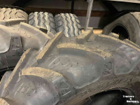 Wheels, Tyres, Rims & Dual spacers BKT 300/70 R20