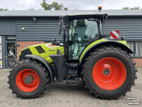Tractor Claas Arion 660