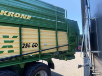 Self-loading wagon Krone AX 280 GJ opraapwagen met afvoerband
