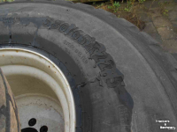 Wheels, Tyres, Rims & Dual spacers BKT 580/65r22,5 en 340/65r18