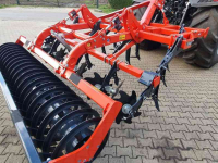 Cultivator Kuhn Cultimer 300L met T ringrol