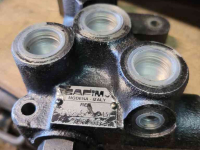 Used parts for tractors  Rem ventiel Safim