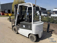 Forklift  UniCarriers 1QL25Q HEFTRUCK ELEKTRISCH