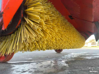 Sweeper Holaras AGRA 170 veegmachine