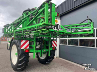 Fieldsprayer pull-type CHD 3033