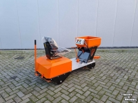 Other horticulture equipment and accessories Van Der Sluis Zelfrijdende Korrelstrooier