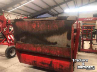 Silage-block distribution wagon Schuitemaker Amigo 30 S