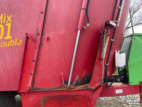 Vertical feed mixer Strautmann Verti-mix 2401 Double voermengwagen / mengwagen / voerwagen