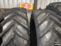 Wheels, Tyres, Rims & Dual spacers Trelleborg banden set 600/65R38 & 480/65R28 TM800