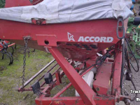 Seed drill Accord Pneumatic DL Zaaitank