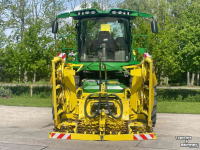Forage-harvester John Deere 8400 I Prodrive  40 KM hakselaar Kemper JD 639