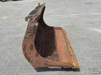 Skeleton buckets  Puinriek shovel JCB Volvo Lundberg