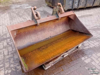 Excavator buckets  Kraanbak, slotenbak, graafbak 180 cm. diversen