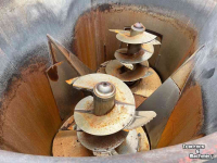 Vertical feed mixer Trioliet SOLOMIX 2-1600 Voermengwagen