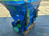 Sawdust spreader for boxes Ceres CBS-850 Boxenstrooier