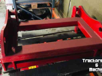 Diverse new spare-parts Kemp Adapter Terex naar Ahlmann
